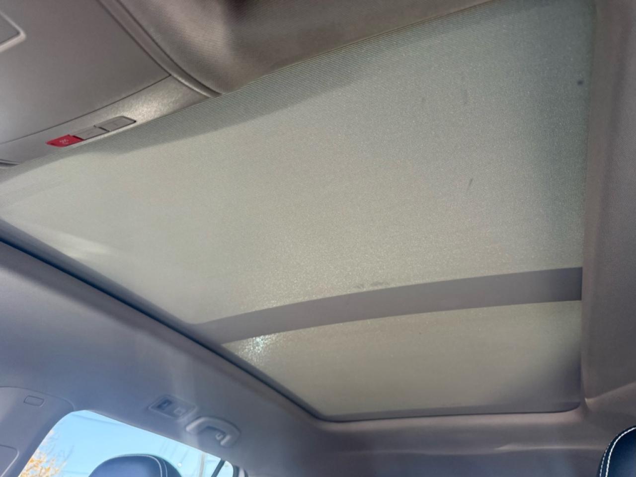 2023 Volkswagen Atlas Highline 3.6 FSI  - Sunroof - $115.88 /Wk Photo