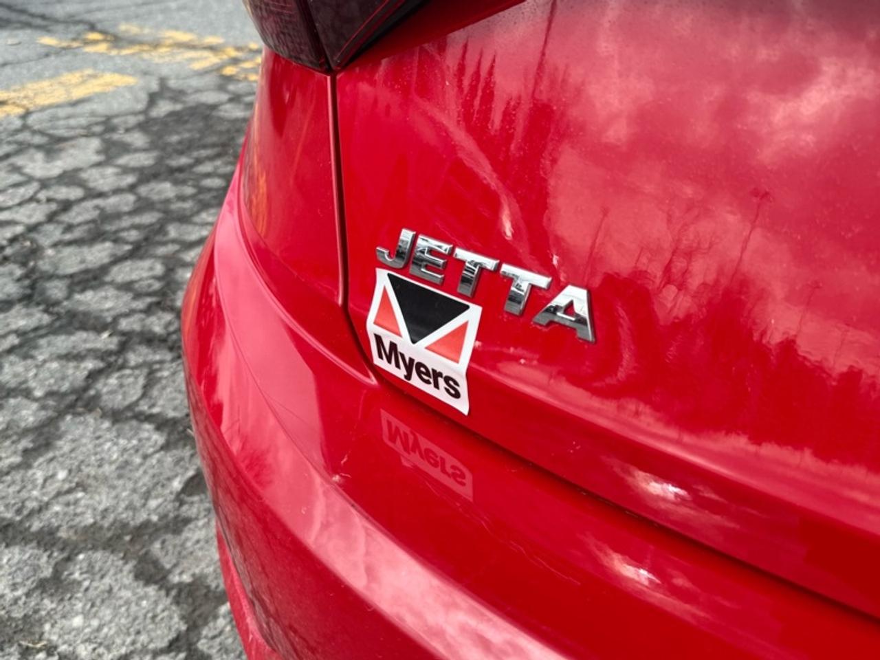 2021 Volkswagen Jetta Highline  - Navigation -  Sunroof Photo