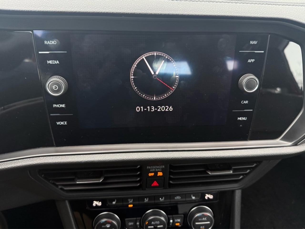 2021 Volkswagen Jetta Highline  - Navigation -  Sunroof Photo