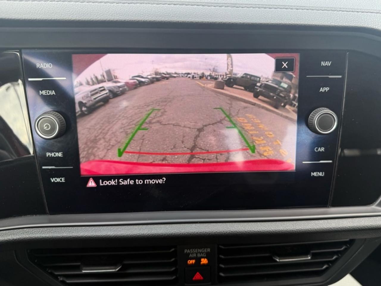 2021 Volkswagen Jetta Highline  - Navigation -  Sunroof Photo