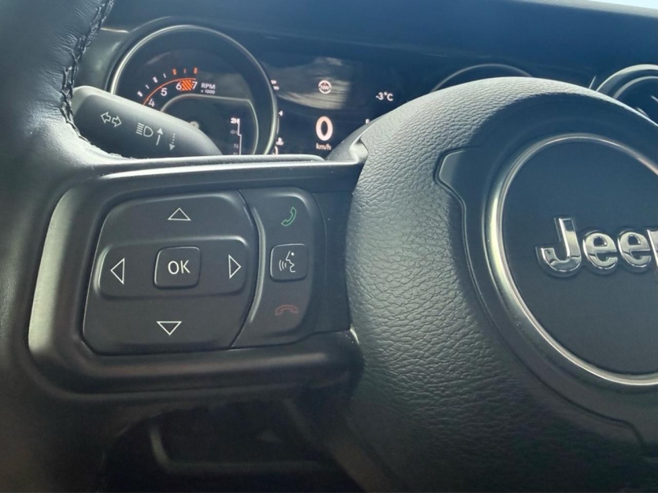 2023 Jeep Wrangler Sport Altitude  - 4G Wi-Fi Photo