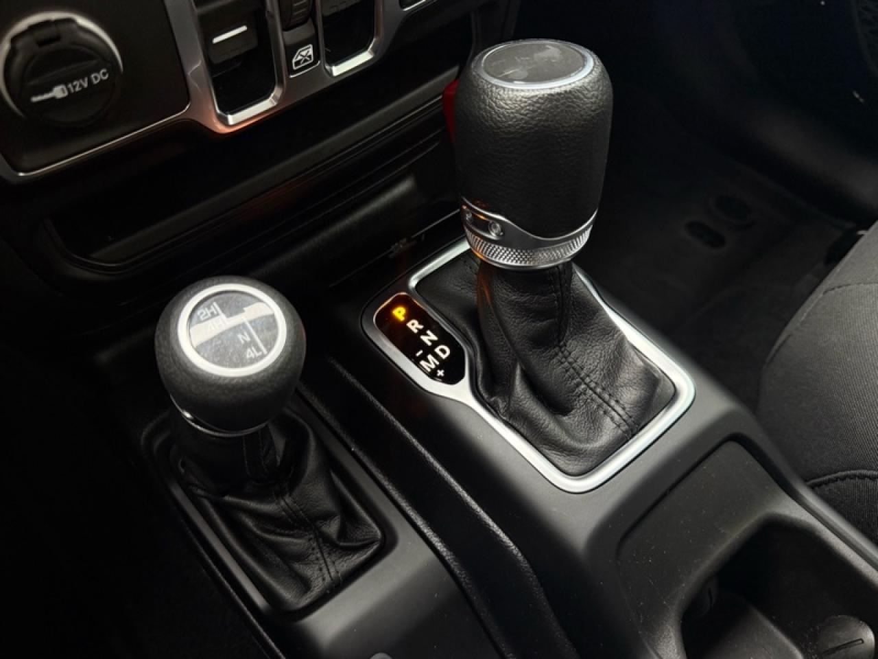 2023 Jeep Wrangler Sport Altitude  - 4G Wi-Fi Photo