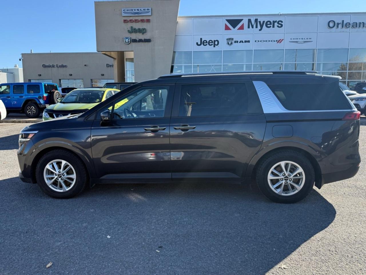 2024 Kia Carnival LX  - Apple CarPlay -  Android Auto - $108.96 /Wk Photo