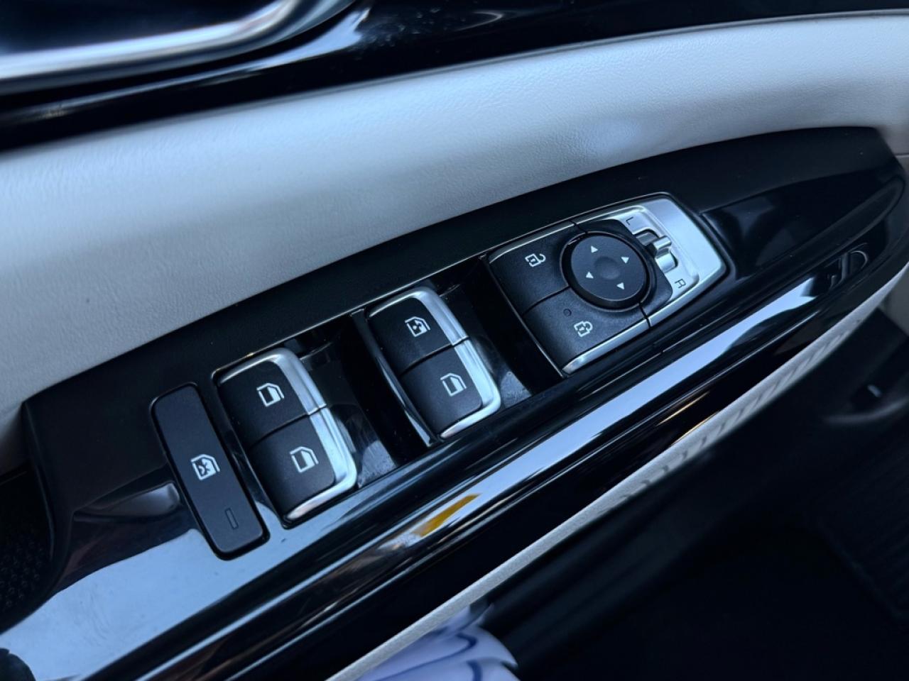 2024 Kia Carnival LX  - Apple CarPlay -  Android Auto - $108.96 /Wk Photo