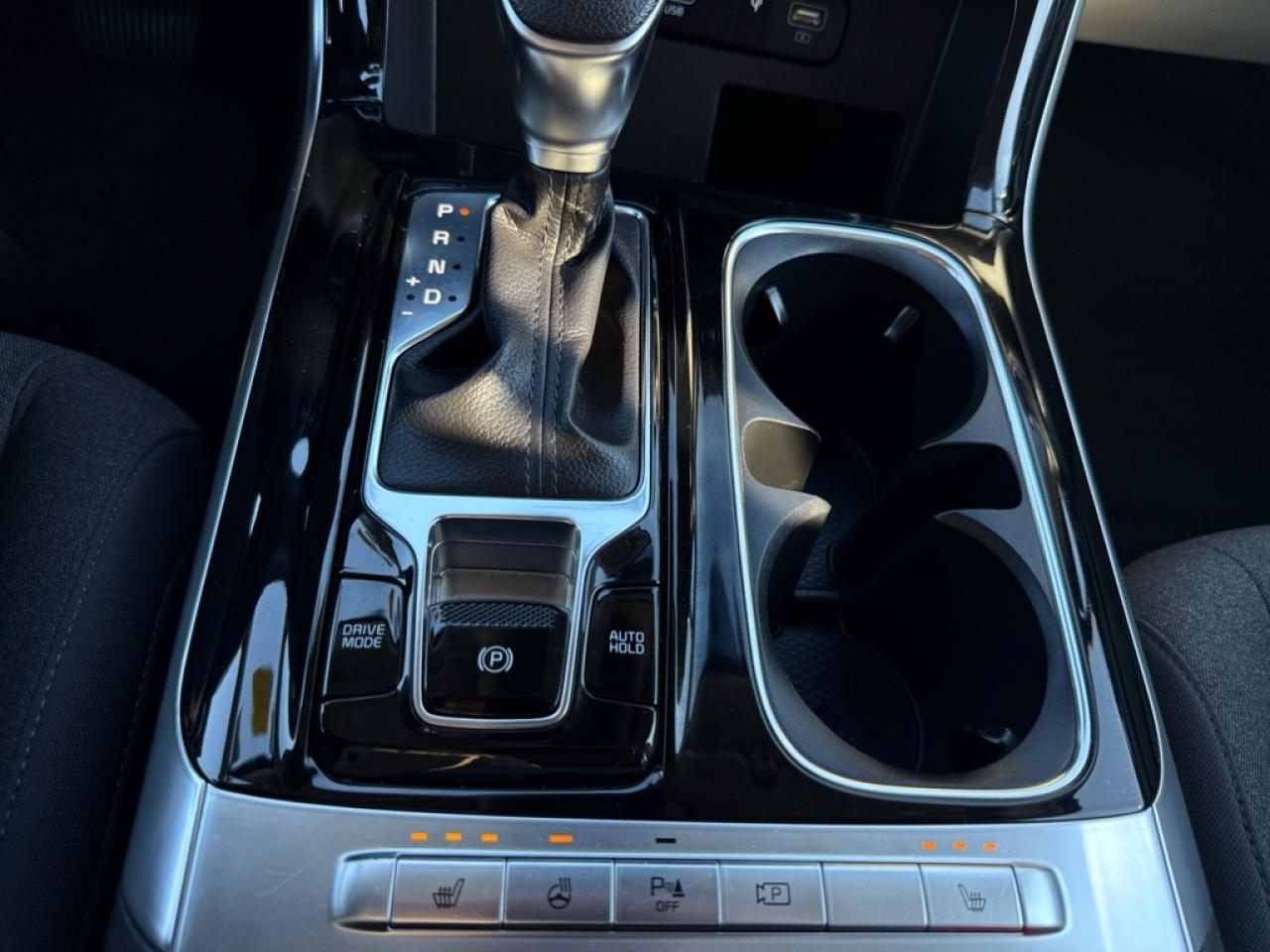 2024 Kia Carnival LX  - Apple CarPlay -  Android Auto - $108.96 /Wk Photo