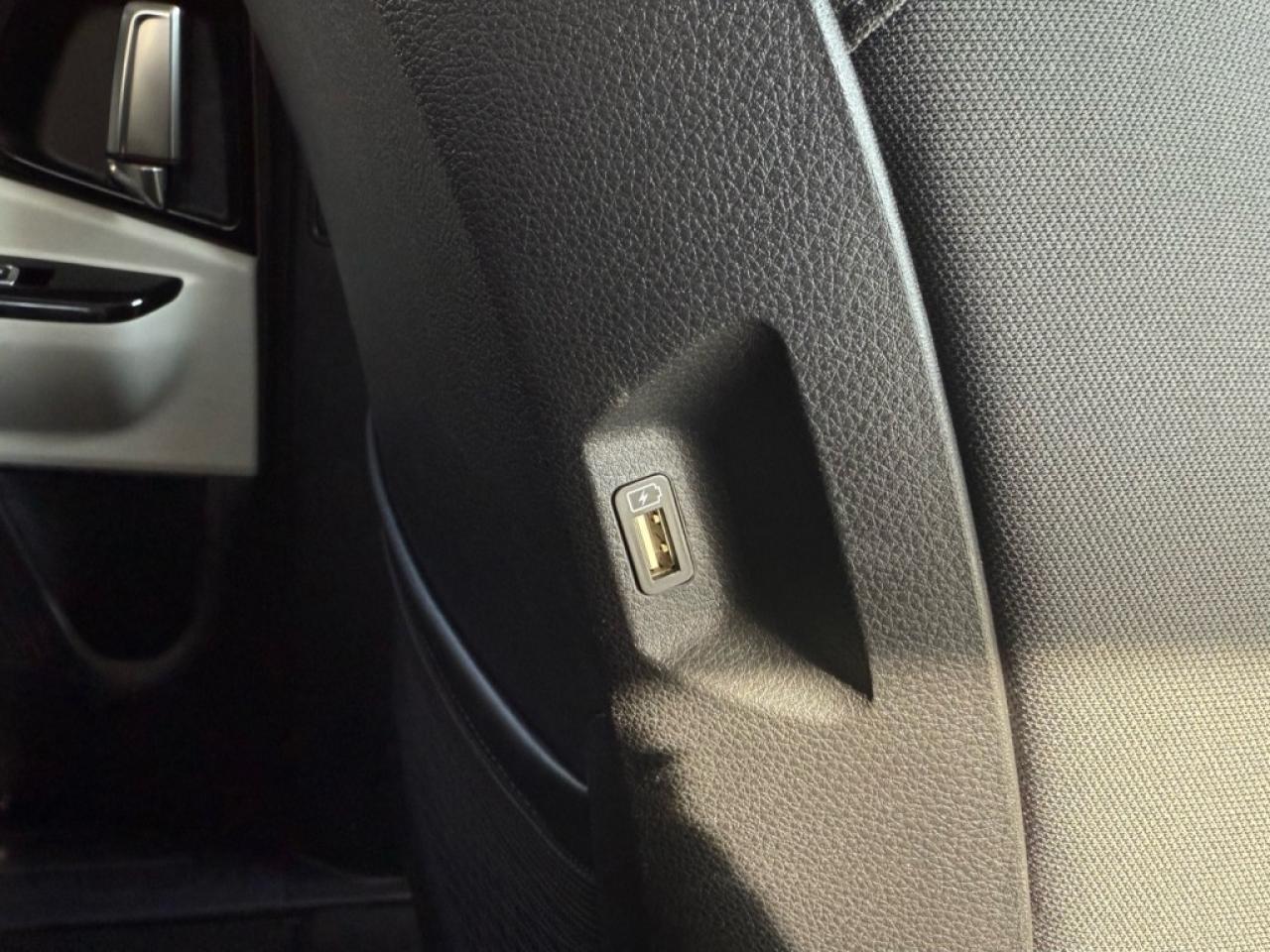 2024 Kia Carnival LX  - Apple CarPlay -  Android Auto - $108.96 /Wk Photo