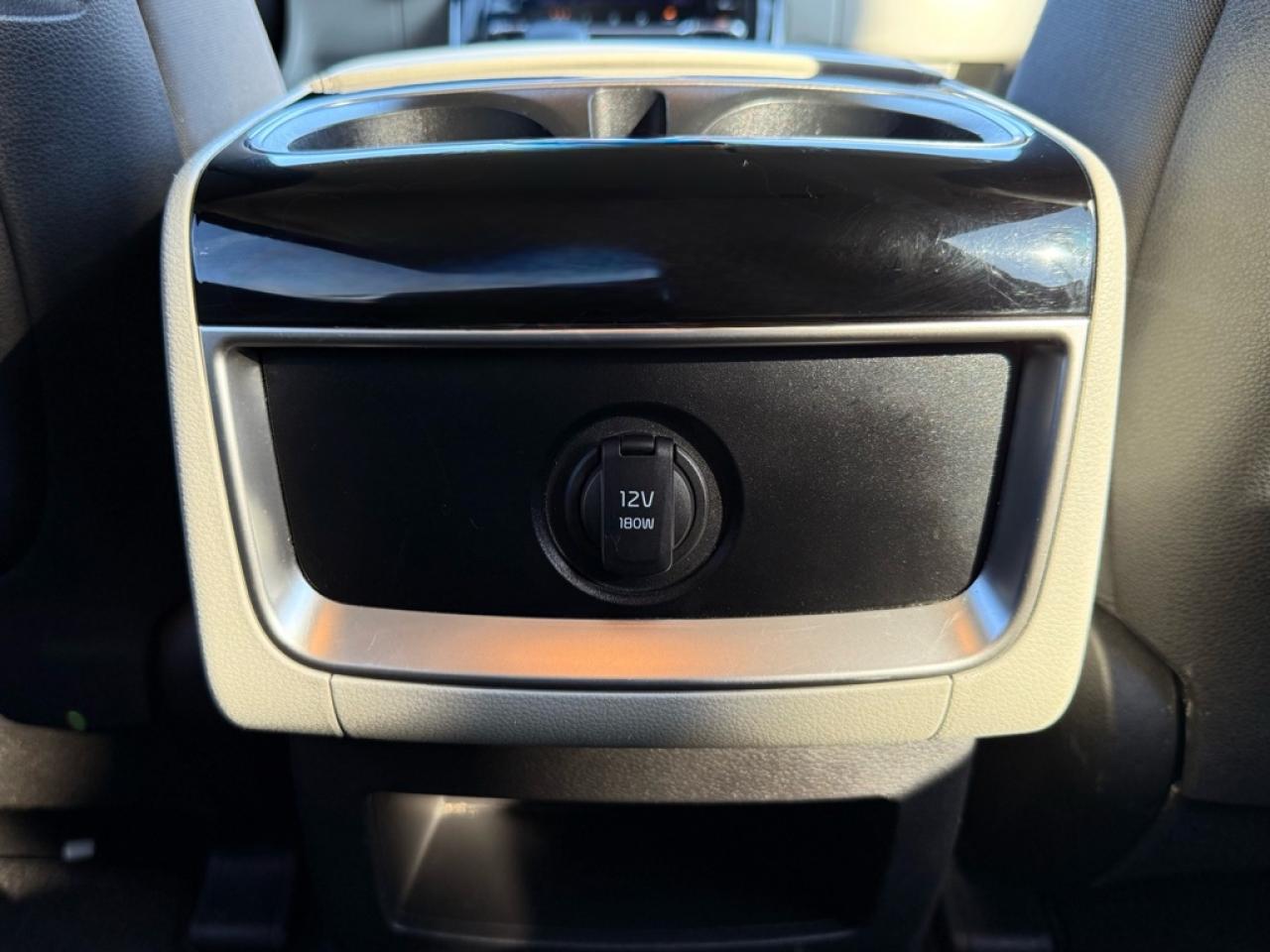 2024 Kia Carnival LX  - Apple CarPlay -  Android Auto - $108.96 /Wk Photo