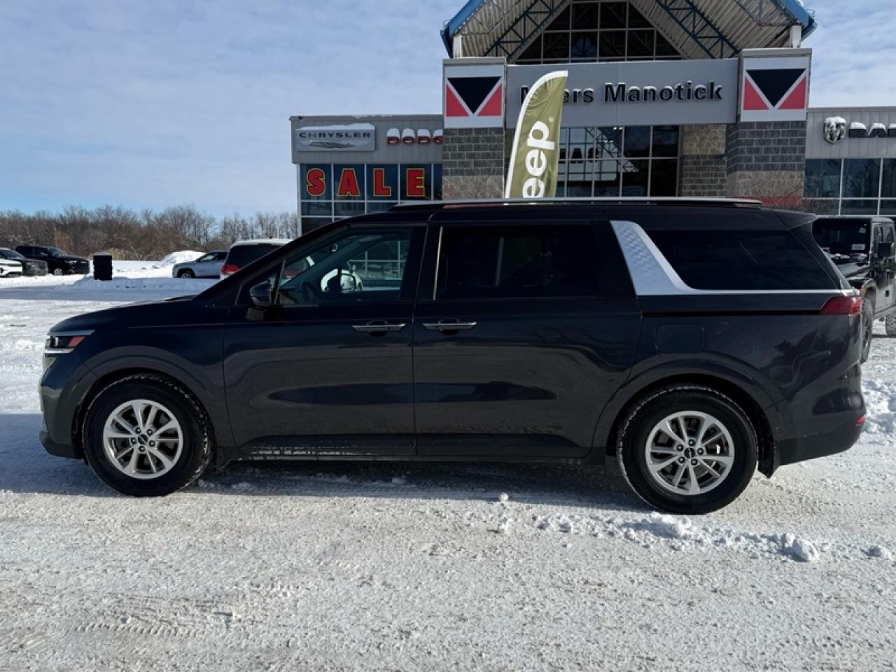 2024 Kia Carnival LX  - Apple CarPlay -  Android Auto Photo