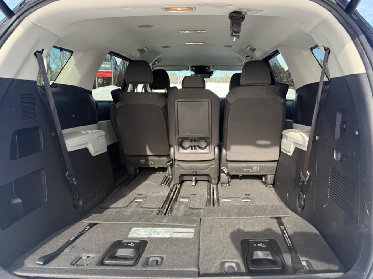 2024 Kia Carnival LX  - Apple CarPlay -  Android Auto Photo