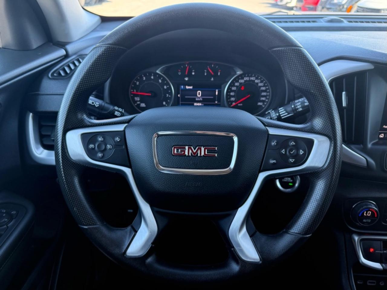 2023 GMC Terrain SLE AWD  - Remote Start - $81.37 /Wk Photo2