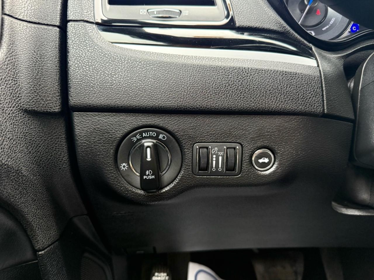 2022 Chrysler 300 S AWD  -  Sunroof -  Premium Audio - $83.97 /Wk Photo