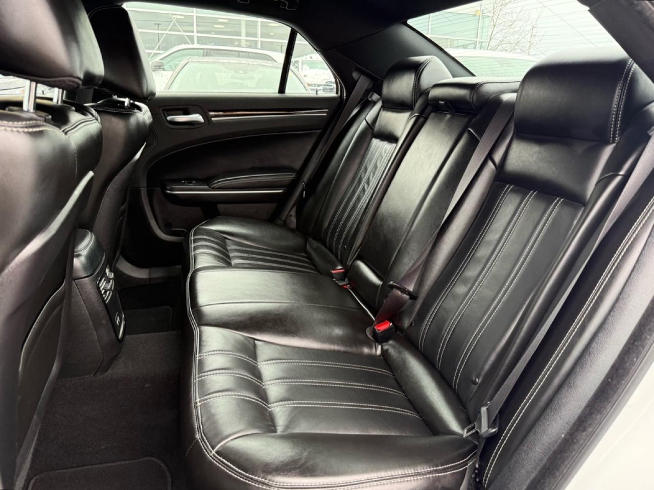 2022 Chrysler 300 S AWD  -  Sunroof -  Premium Audio - $83.97 /Wk Photo