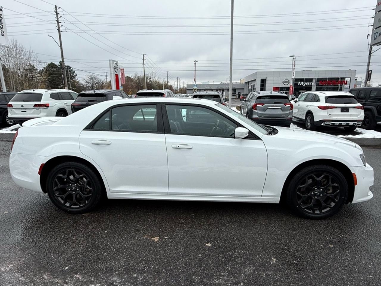 2022 Chrysler 300 S AWD  -  Sunroof -  Premium Audio - $78.12 /Wk Photo