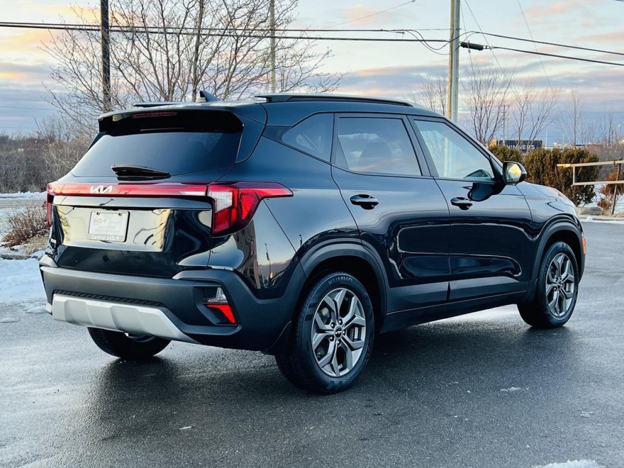 2024 Kia Seltos LX Photo2