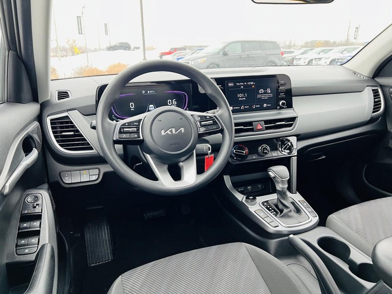 2024 Kia Seltos LX Photo