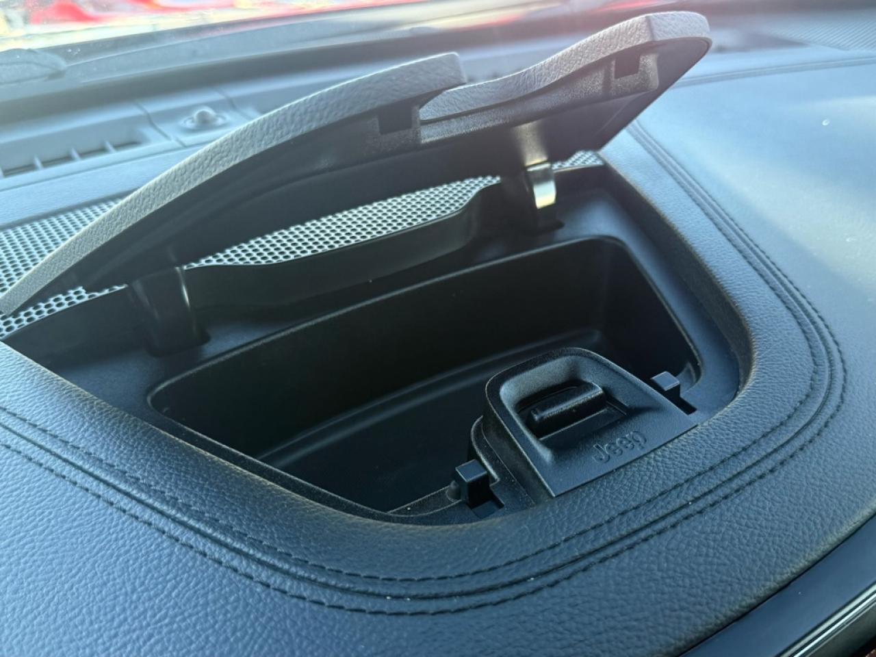 2022 Jeep Cherokee Altitude  - Leather Seats -  Navigation - $68.35 /Wk Photo