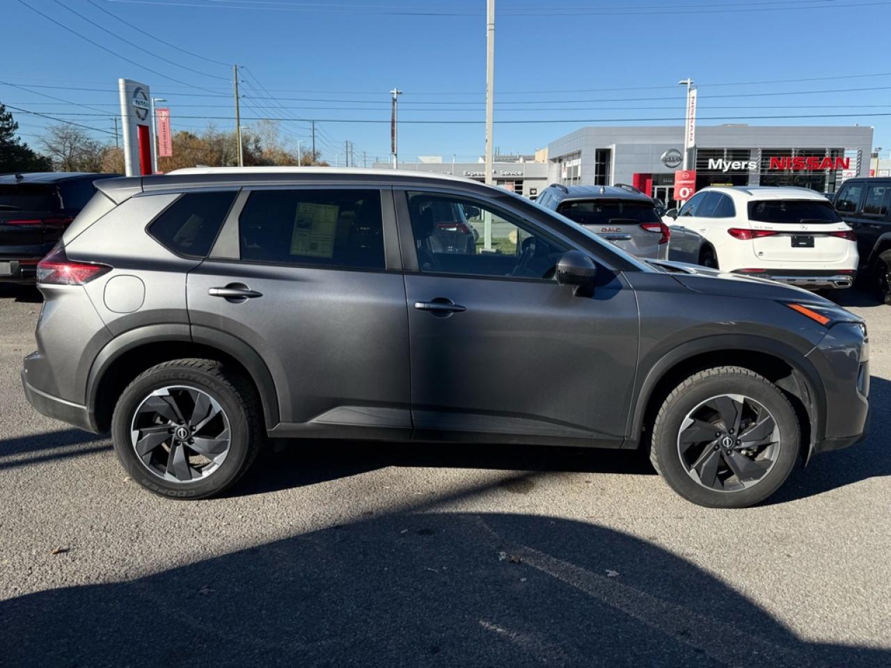 2024 Nissan Rogue SV Moonroof  - Moonroof -  Power Liftgate - $89.28 /Wk Photo