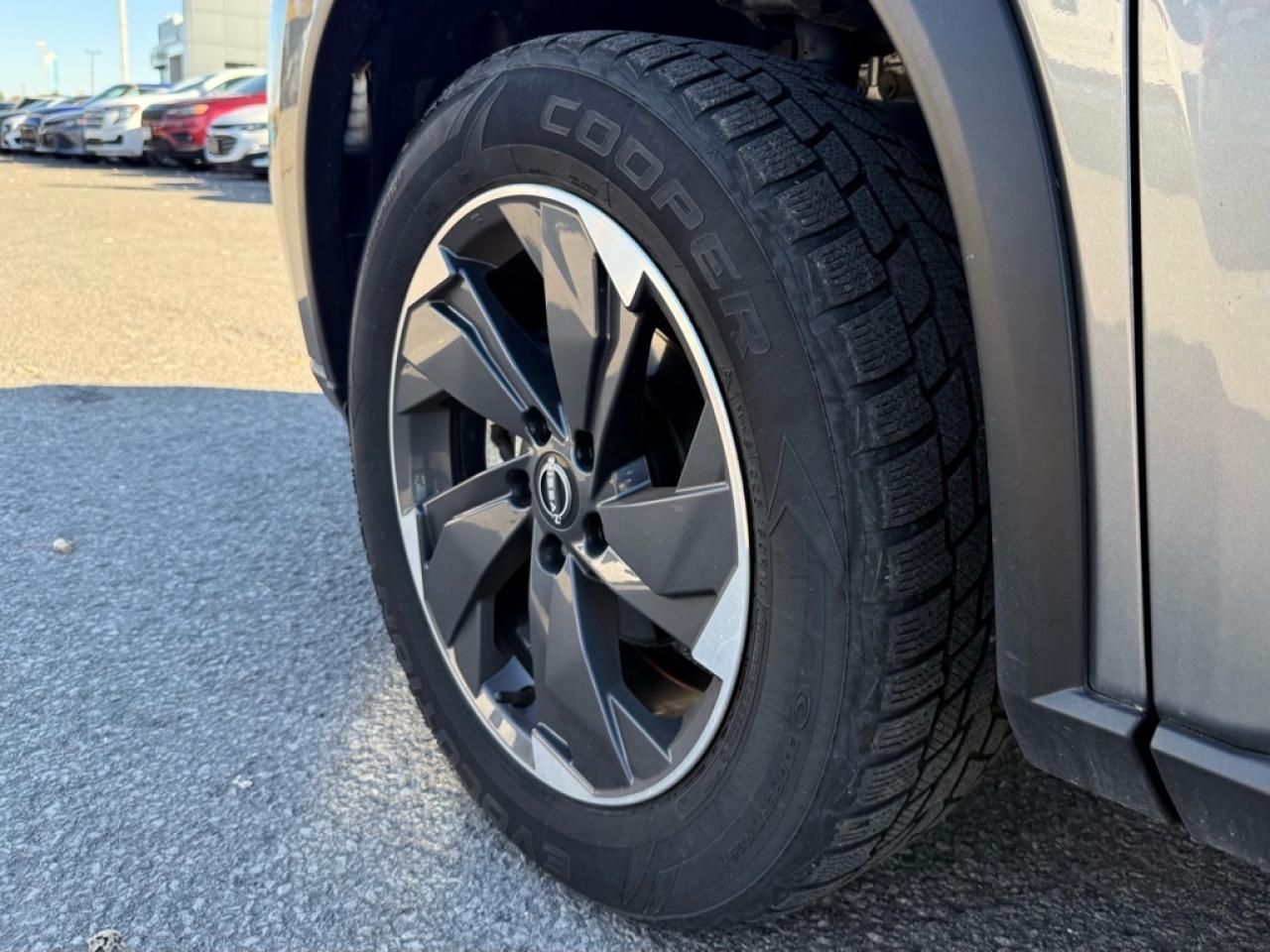 2024 Nissan Rogue SV Moonroof  - Moonroof -  Power Liftgate - $89.28 /Wk Photo