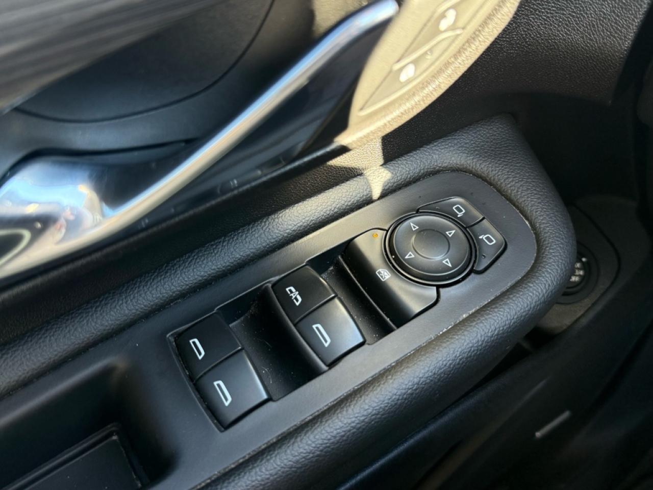 2024 GMC Terrain Denali  - Navigation -  Cooled Seats - $96.86 /Wk Photo