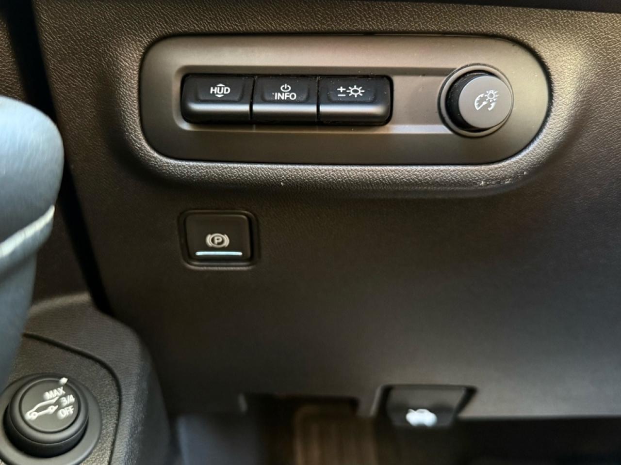 2024 GMC Terrain Denali  - Navigation -  Cooled Seats - $97.65 /Wk Photo