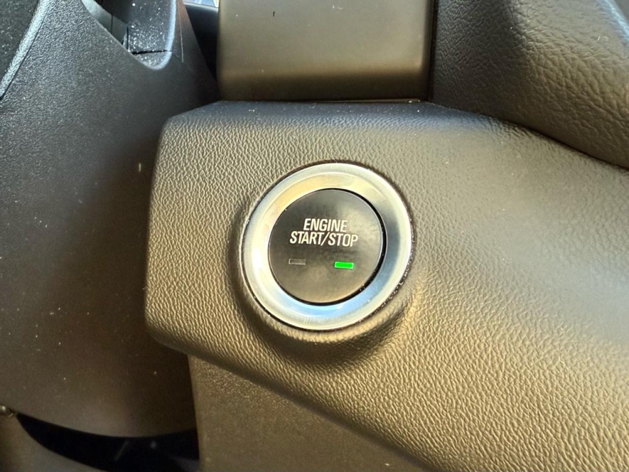 2024 GMC Terrain Denali  - Navigation -  Cooled Seats - $97.65 /Wk Photo