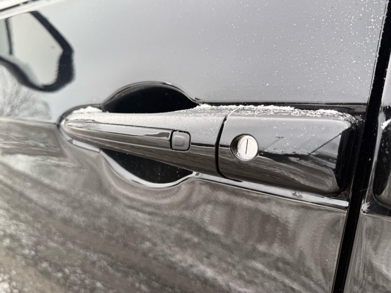 2026 Chrysler Pacifica Select  - Apple CarPlay - $167.23 /Wk Photo