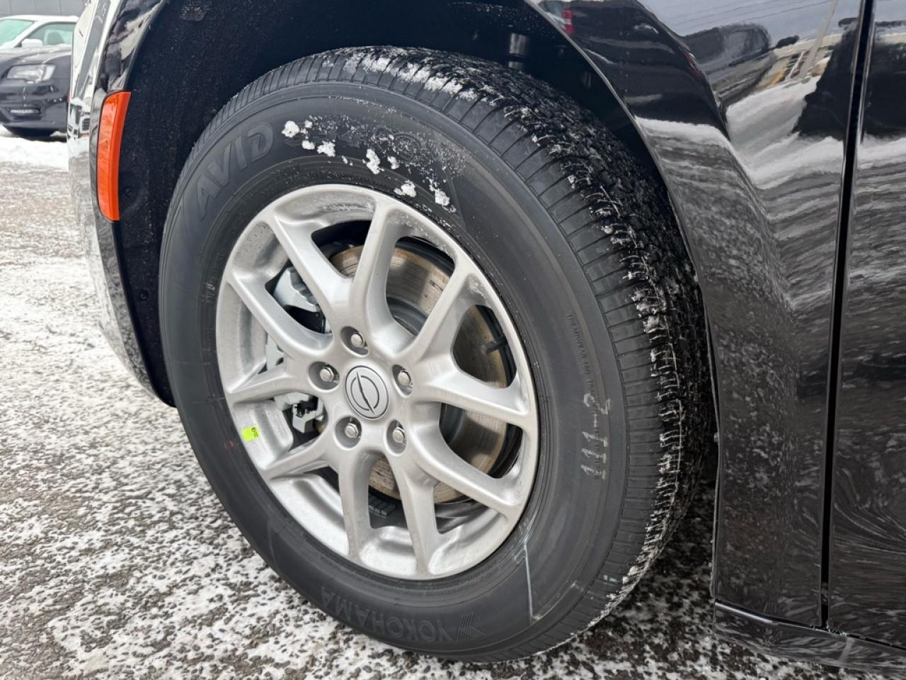 2026 Chrysler Pacifica Select  - Apple CarPlay - $153.33 /Wk Photo