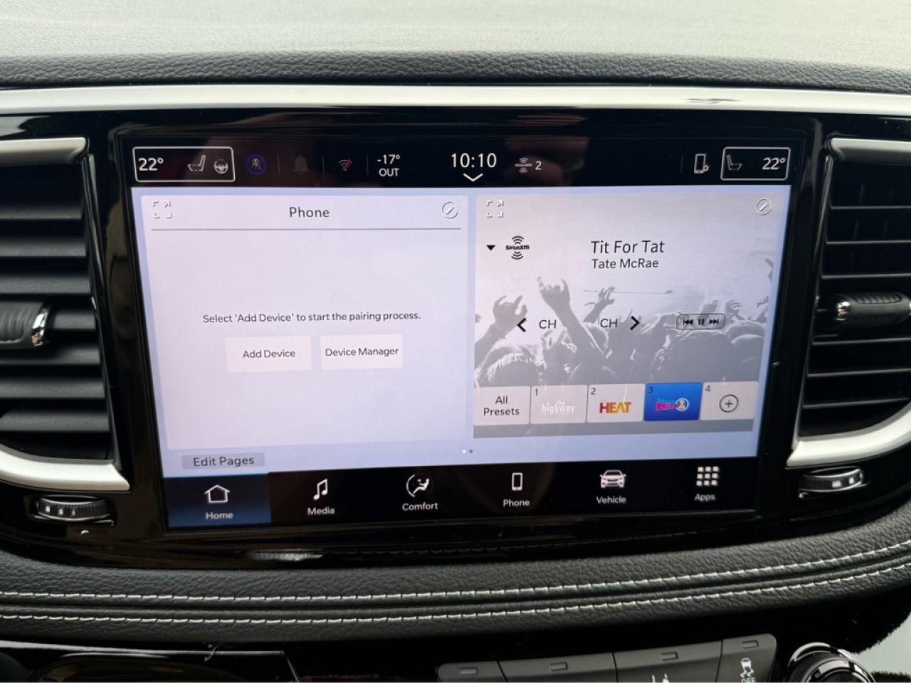 2026 Chrysler Pacifica Select  - Apple CarPlay - $153.33 /Wk Photo