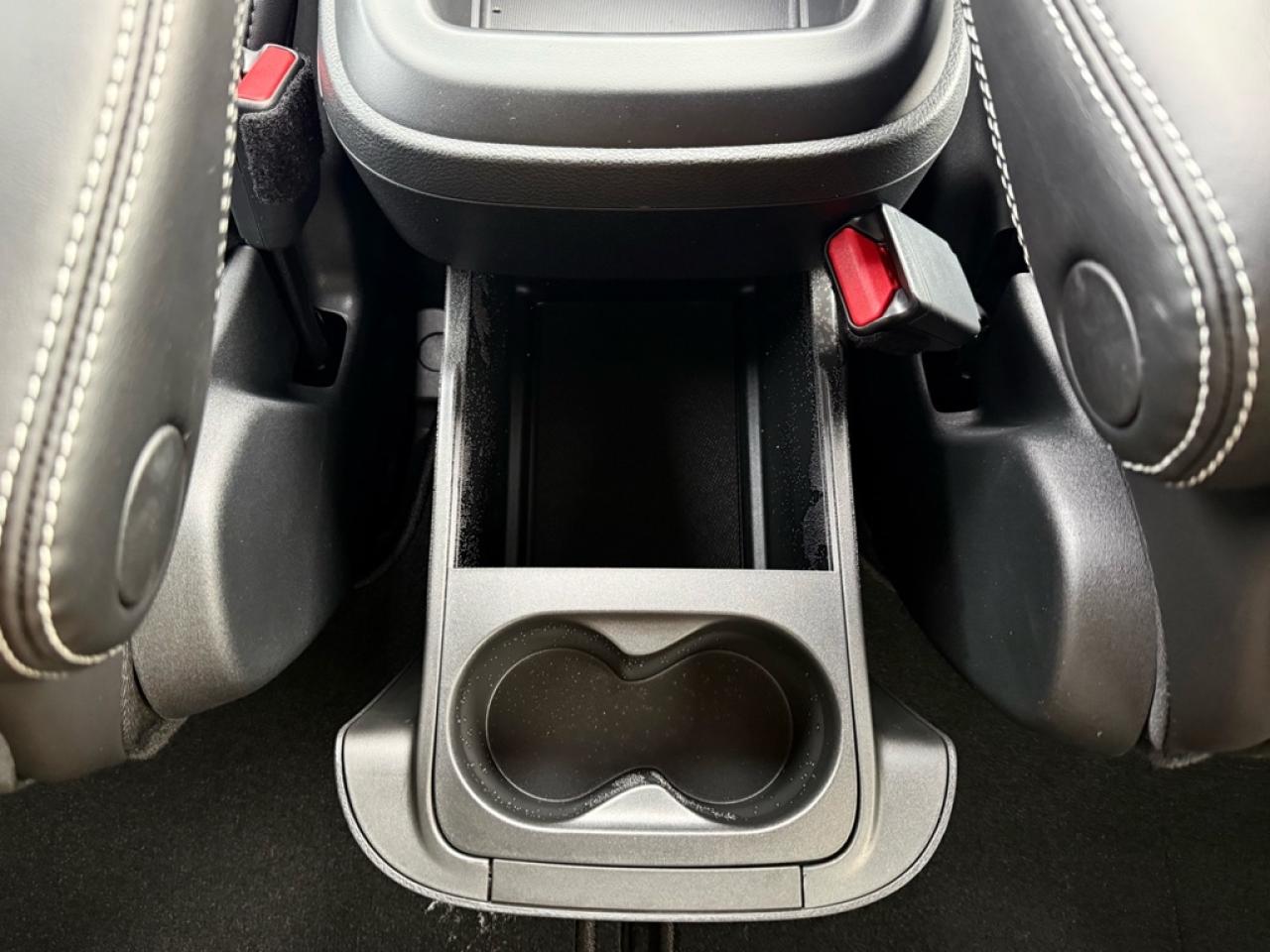 2026 Chrysler Pacifica Select  - Apple CarPlay - $167.23 /Wk Photo