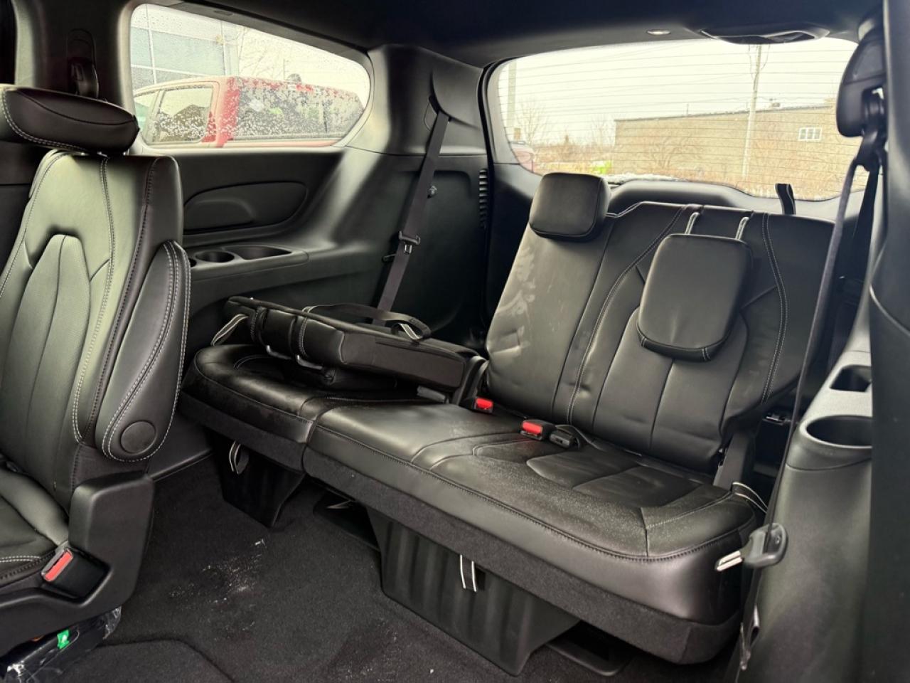 2026 Chrysler Pacifica Select  - Apple CarPlay - $153.33 /Wk Photo