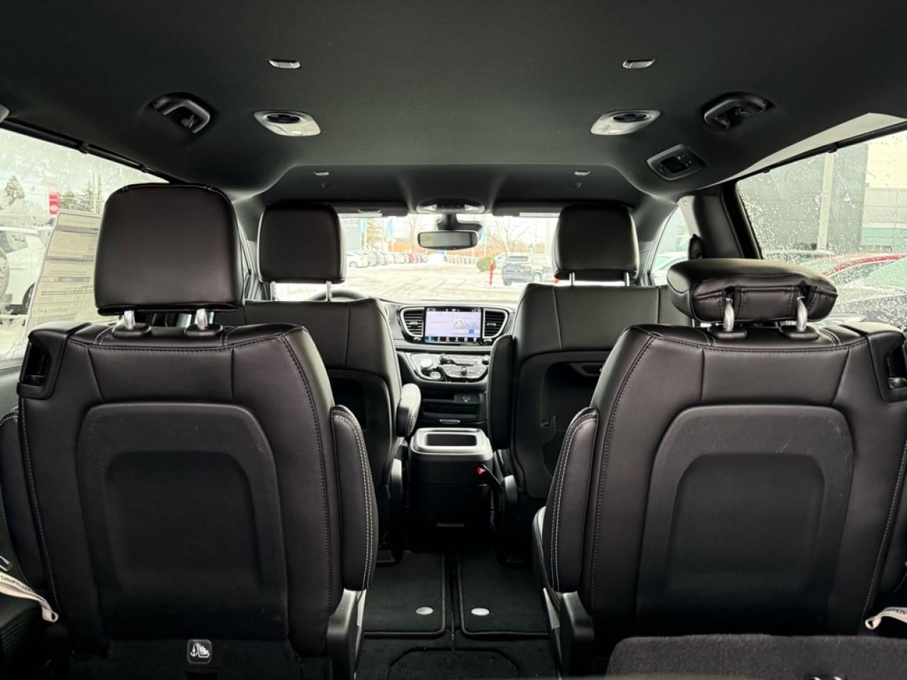 2026 Chrysler Pacifica Select  - Apple CarPlay - $167.23 /Wk Photo