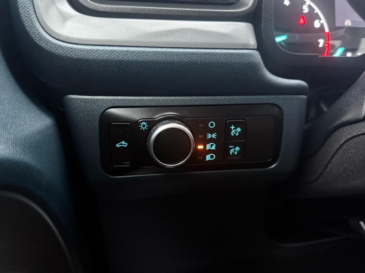 2023 Ford Maverick XL  - Apple CarPlay -  Android Auto - $91.14 /Wk Photo