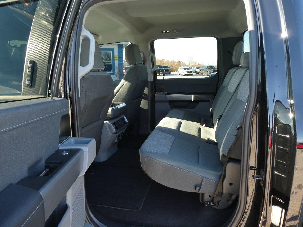 2023 Ford F-150 Lightning XLT Photo