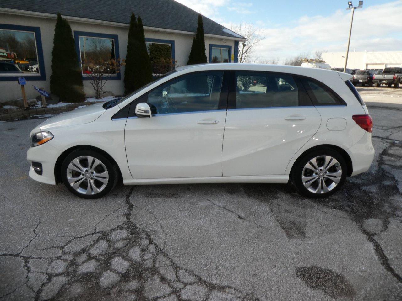 2016 Mercedes-Benz B250 B 250 Sports Tourer Photo