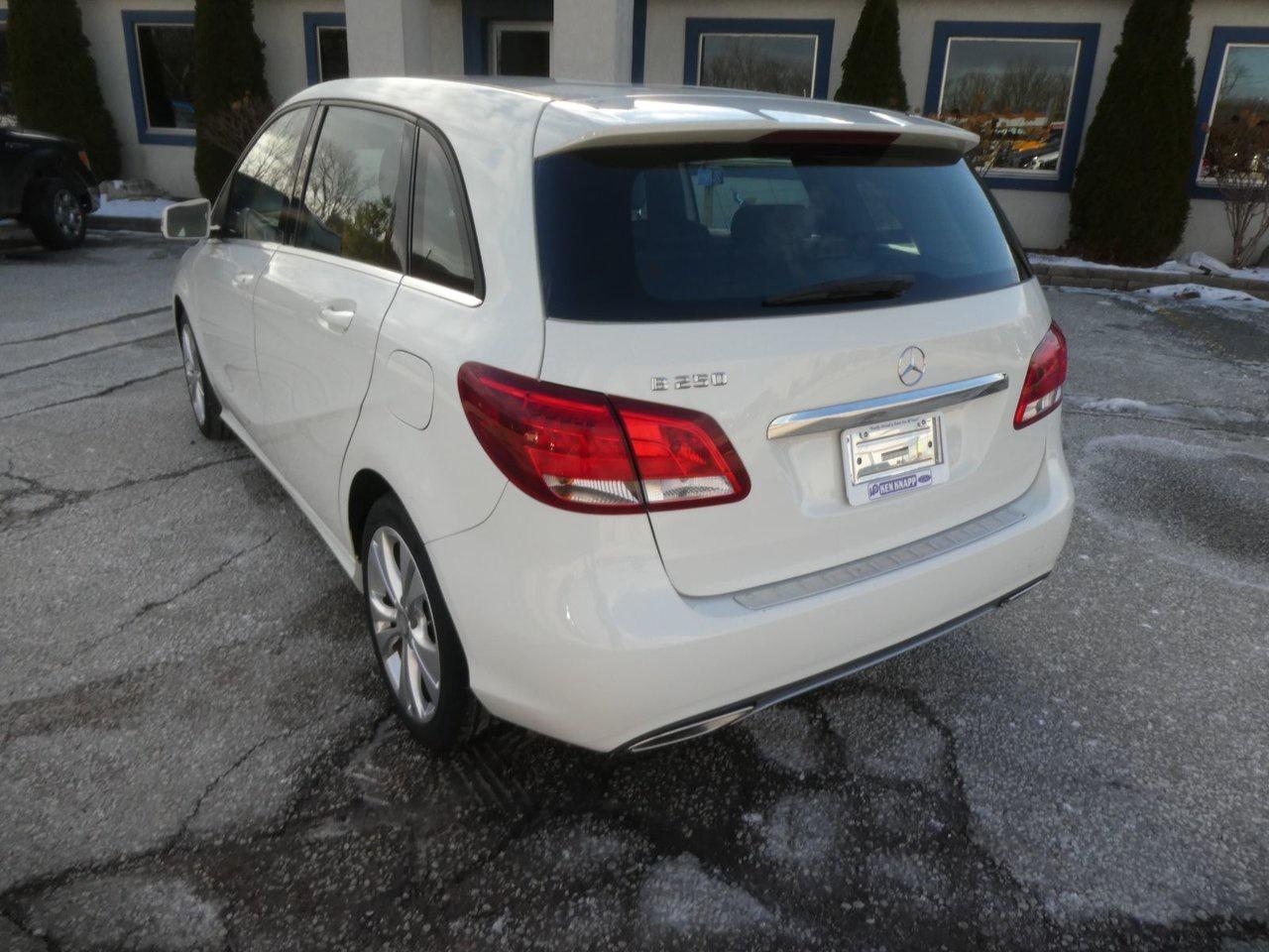 2016 Mercedes-Benz B250 B 250 Sports Tourer Photo