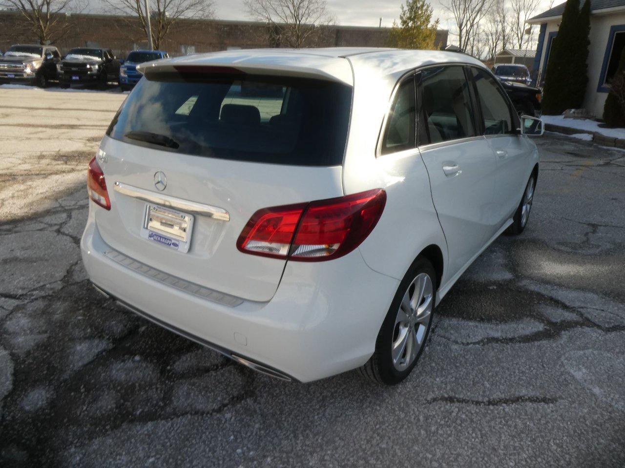 2016 Mercedes-Benz B250 B 250 Sports Tourer Photo