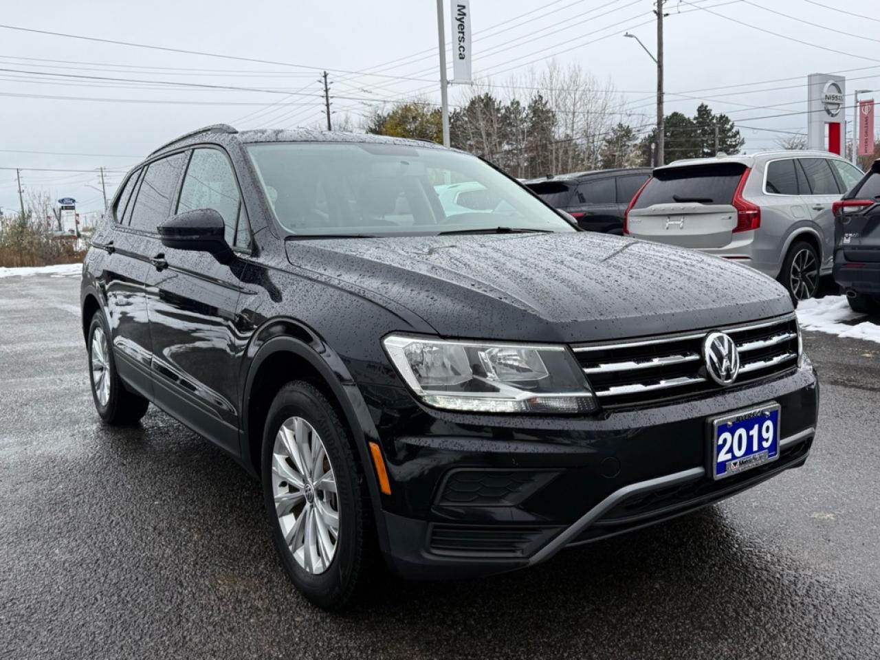 2019 Volkswagen Tiguan Trendline 4MOTION  -  Apple CarPlay Photo3
