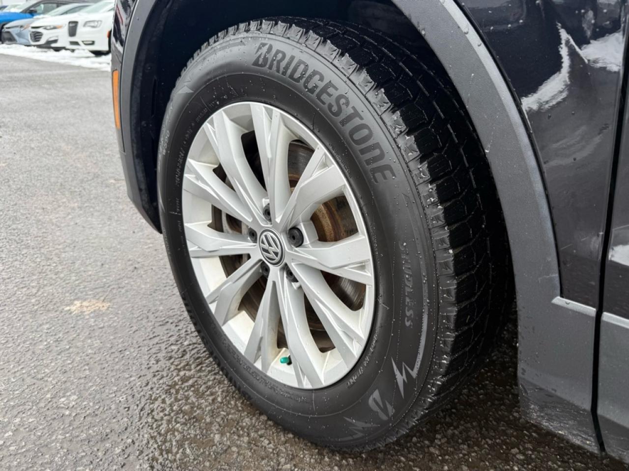 2019 Volkswagen Tiguan Trendline 4MOTION  -  Apple CarPlay Photo