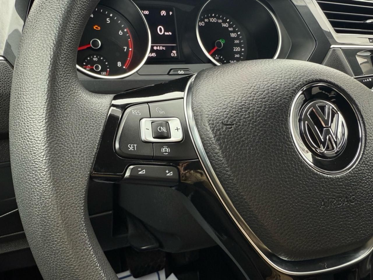 2019 Volkswagen Tiguan Trendline 4MOTION  -  Apple CarPlay Photo
