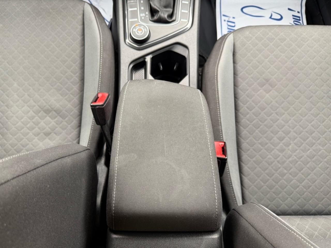 2019 Volkswagen Tiguan Trendline 4MOTION  -  Apple CarPlay Photo