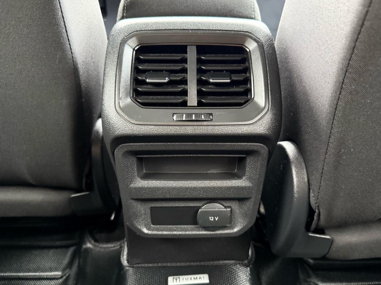 2019 Volkswagen Tiguan Trendline 4MOTION  -  Apple CarPlay Photo