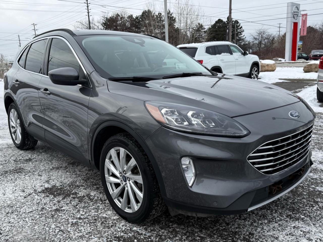 2021 Ford Escape Titanium Hybrid AWD  - Navigation - $80.69 /Wk Photo3