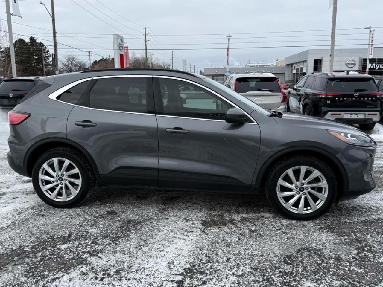 2021 Ford Escape Titanium Hybrid AWD  - Navigation - $80.69 /Wk Photo