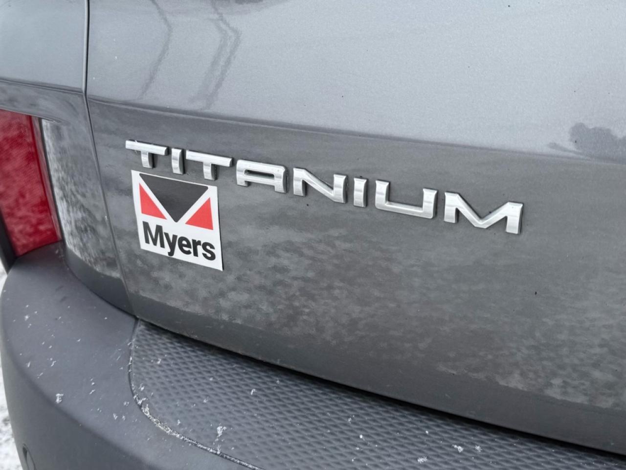 2021 Ford Escape Titanium Hybrid AWD  - Navigation - $80.69 /Wk Photo