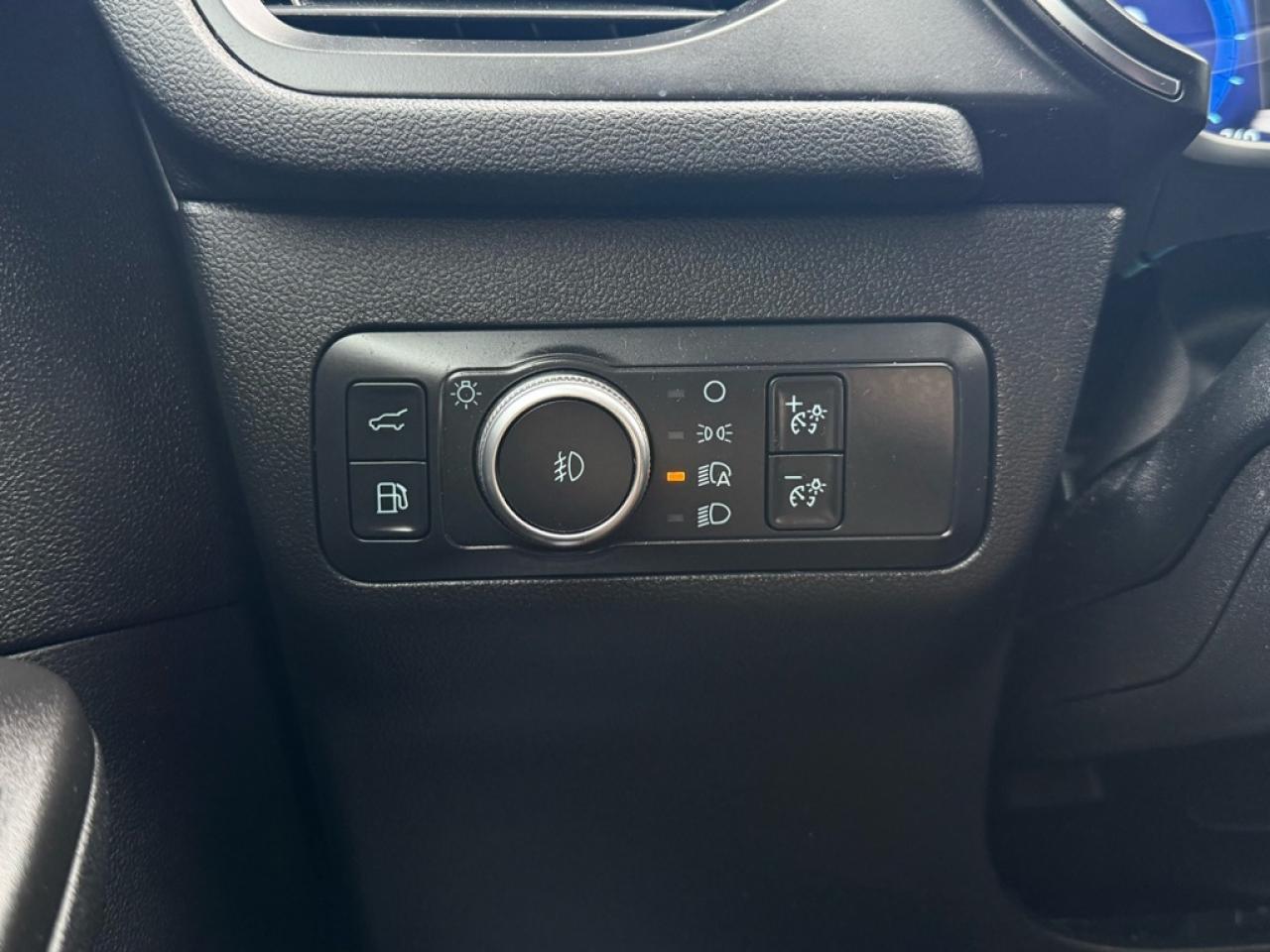 2021 Ford Escape Titanium Hybrid AWD  - Navigation - $80.69 /Wk Photo