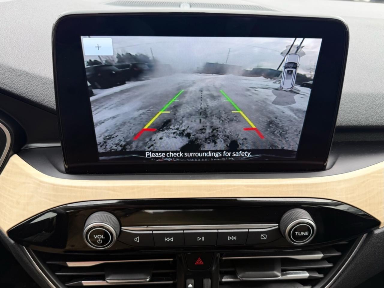 2021 Ford Escape Titanium Hybrid AWD  - Navigation - $80.69 /Wk Photo