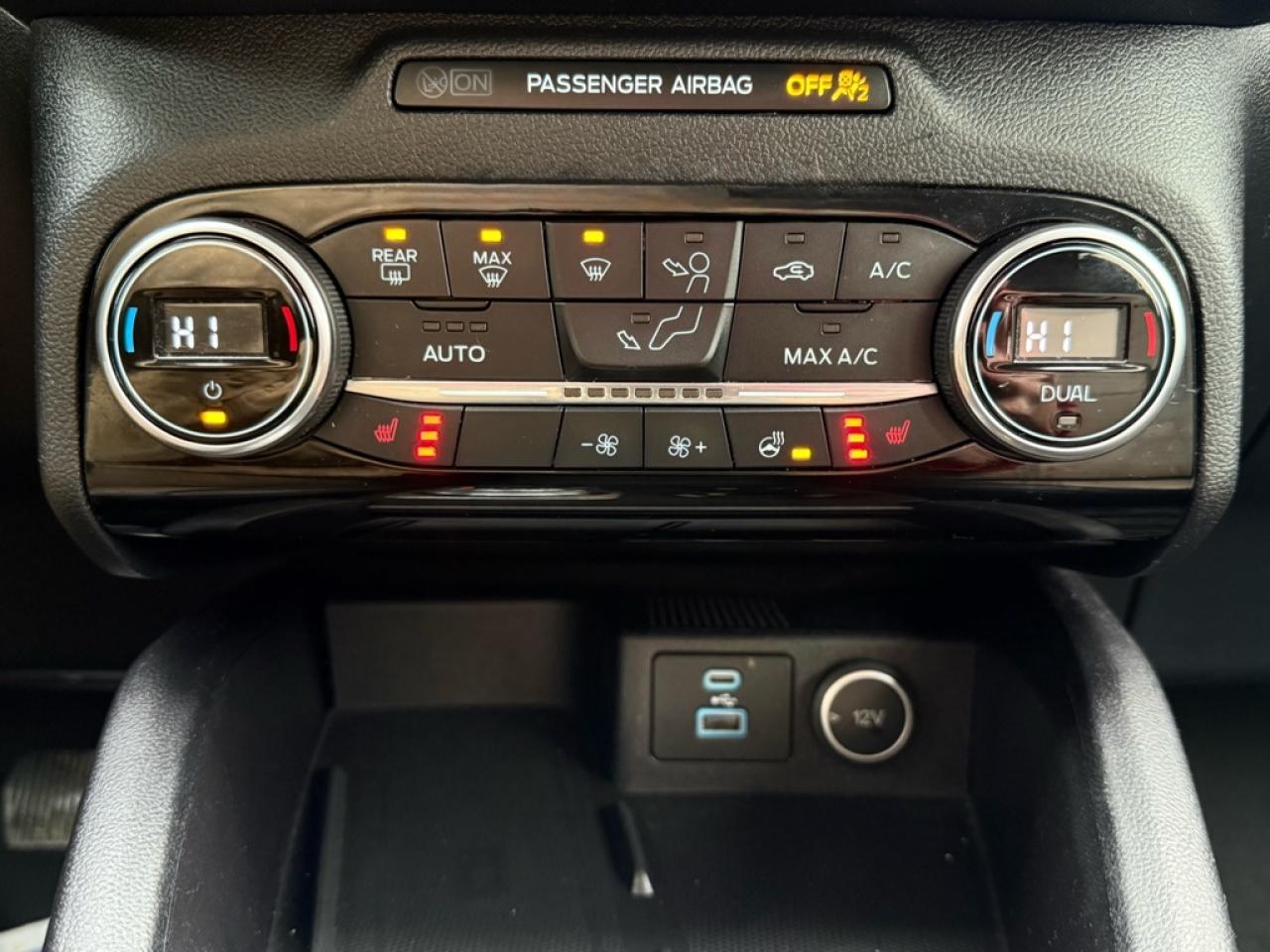 2021 Ford Escape Titanium Hybrid AWD  - Navigation - $80.69 /Wk Photo