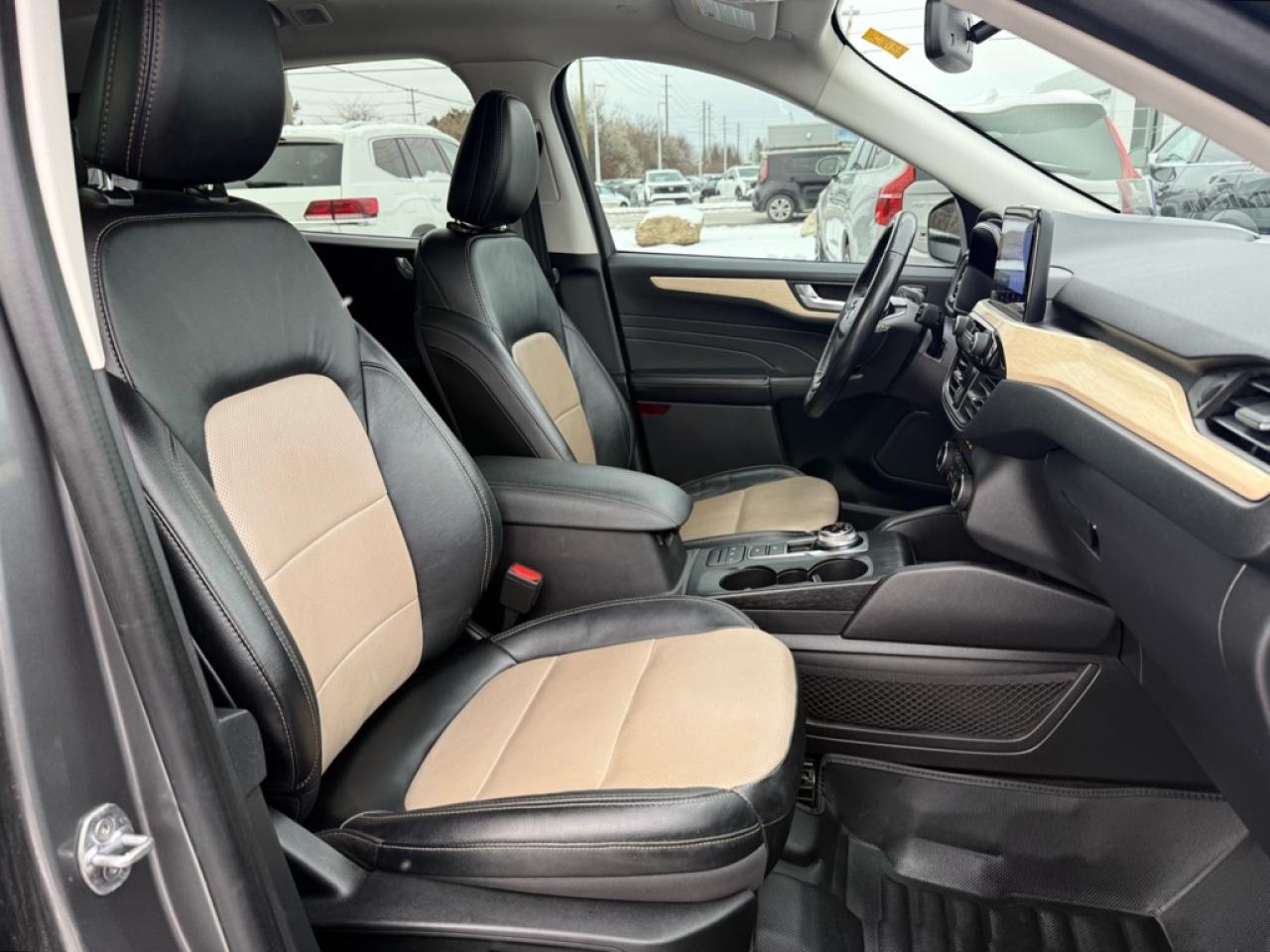 2021 Ford Escape Titanium Hybrid AWD  - Navigation - $80.69 /Wk Photo