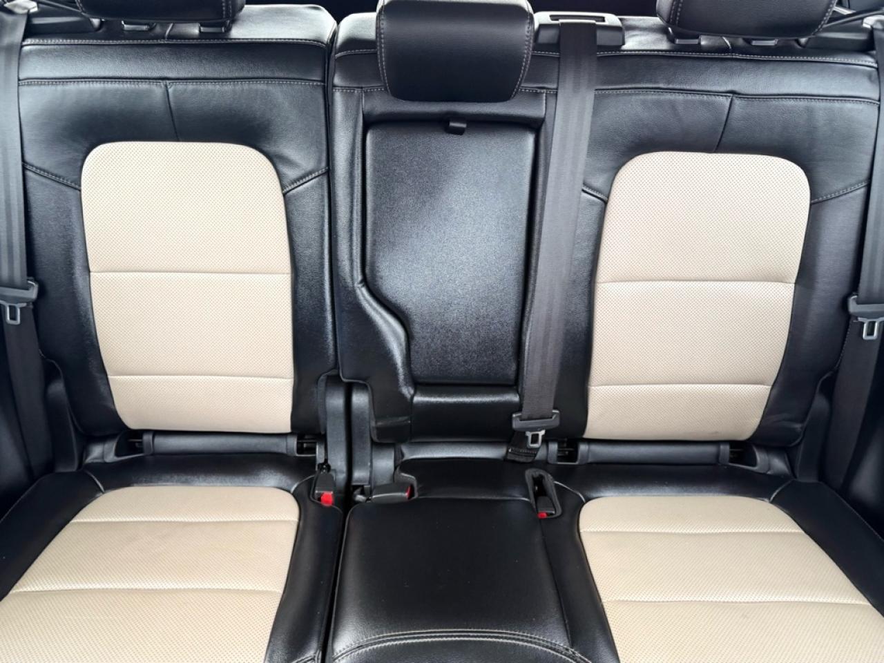 2021 Ford Escape Titanium Hybrid AWD  - Navigation - $80.69 /Wk Photo