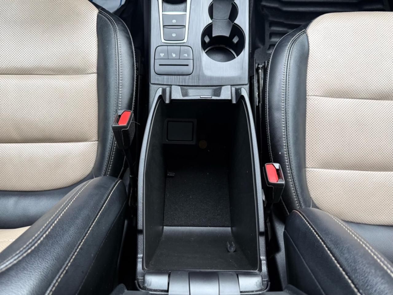 2021 Ford Escape Titanium Hybrid AWD  - Navigation - $80.69 /Wk Photo